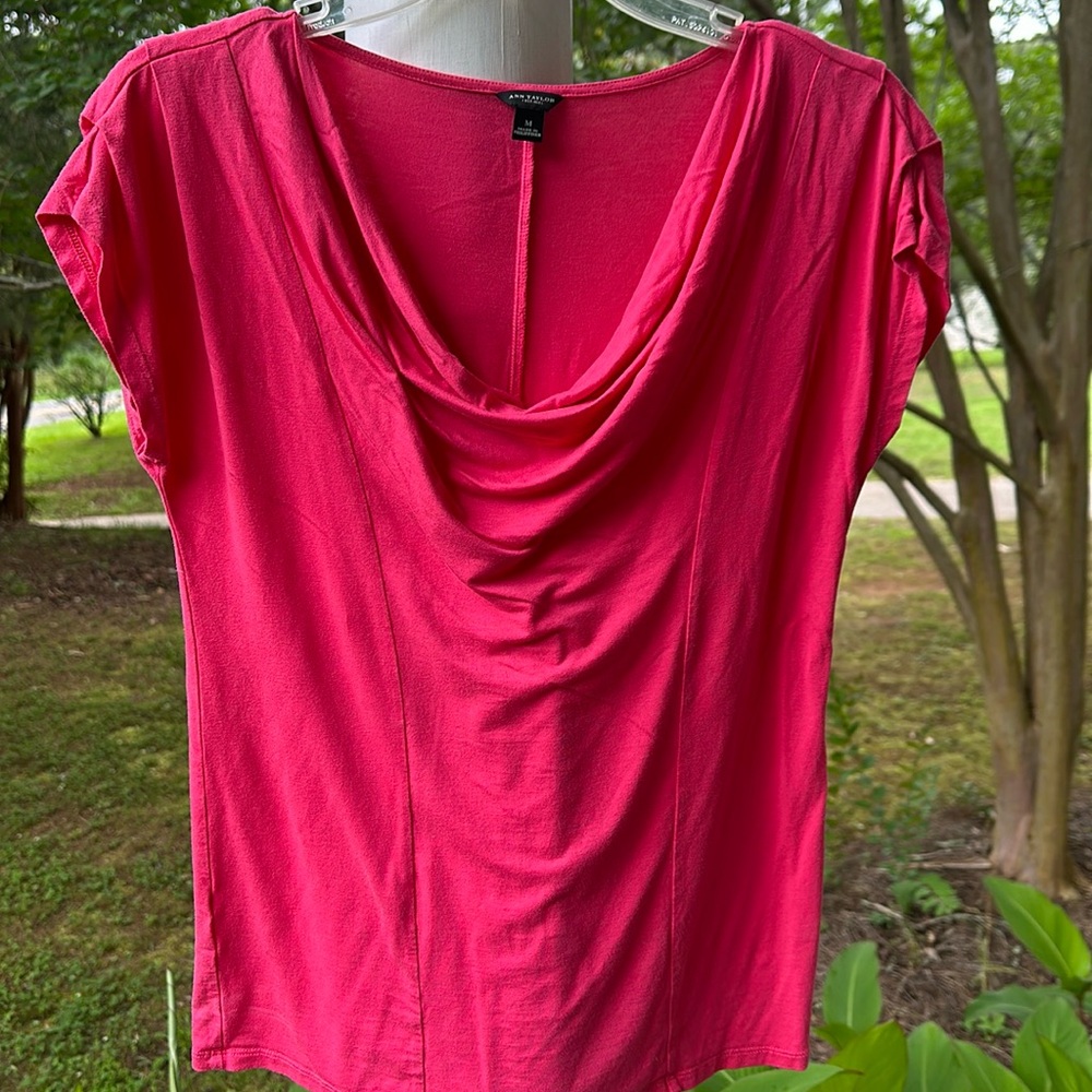 Ann Taylor size Medium pink cowl neck top. Slight gather at top of sleeves.